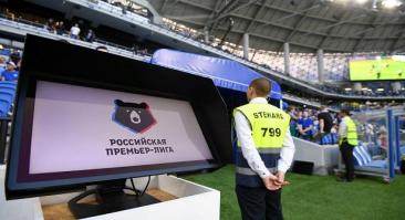 Арбитр ФИФА Михаил Семенов: «России VAR противопоказан. Судьи перестали соображать, что они делают на поле»