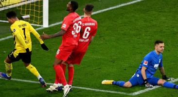 «Боруссия Д» — «Аугсбург» — 3:1. Все голы и лучшие моменты матча