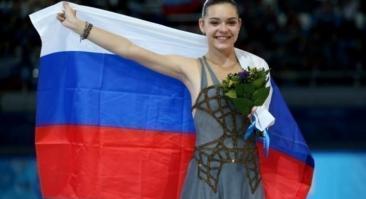 Олимпийская чемпионка Сотникова показала видео, как покаталась в паре с Губерниевым