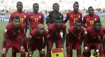 В Гане футболист намеренно забил два автогола, чтобы испортить договорной матч. Видео