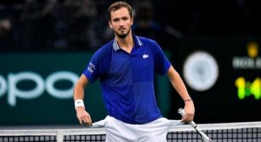 Кафельников дал совет Медведеву, как обыграть Надаля в финале Australian Open